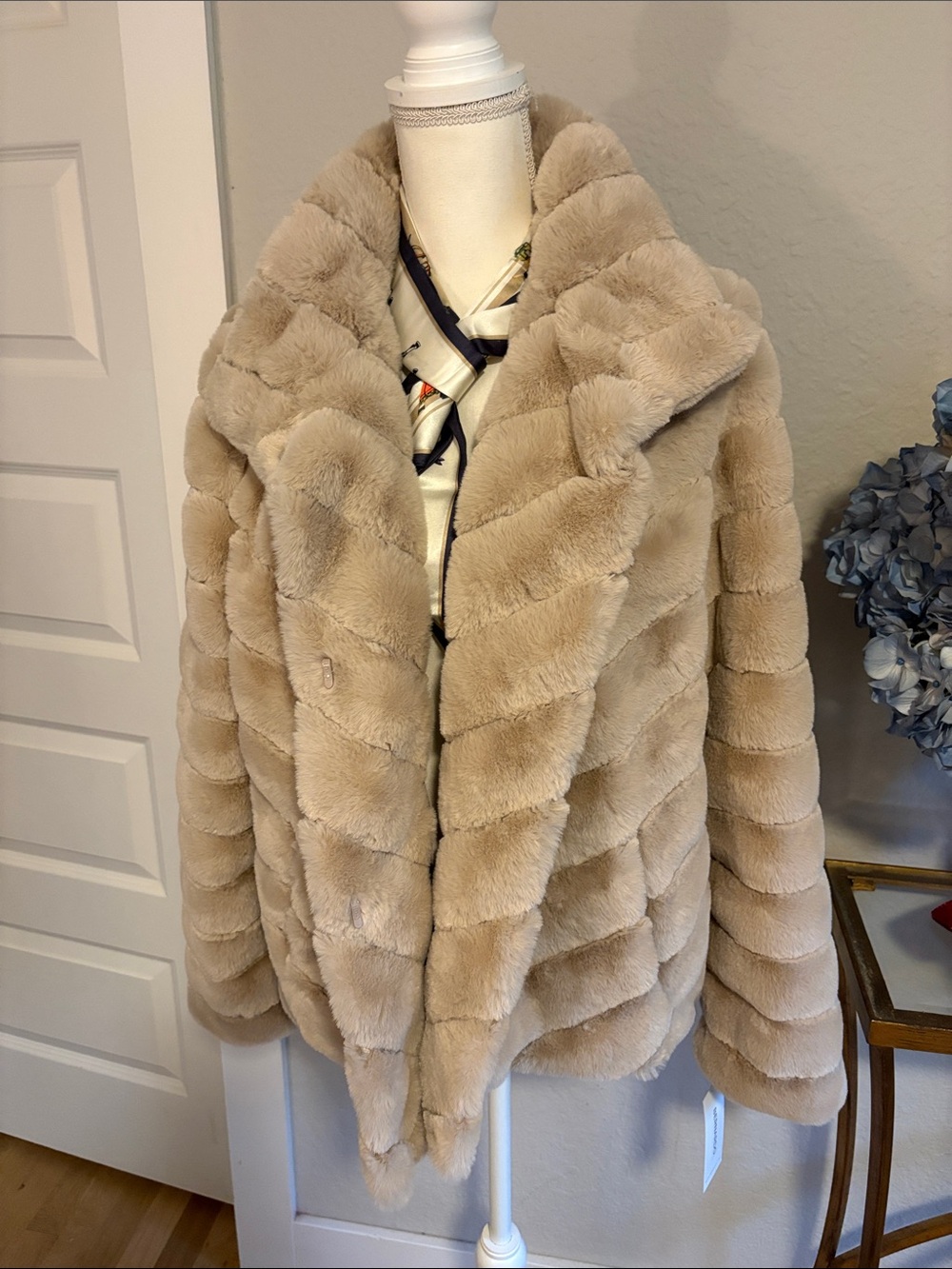 Bernardo Plush Faux Fur Coat in Beige
